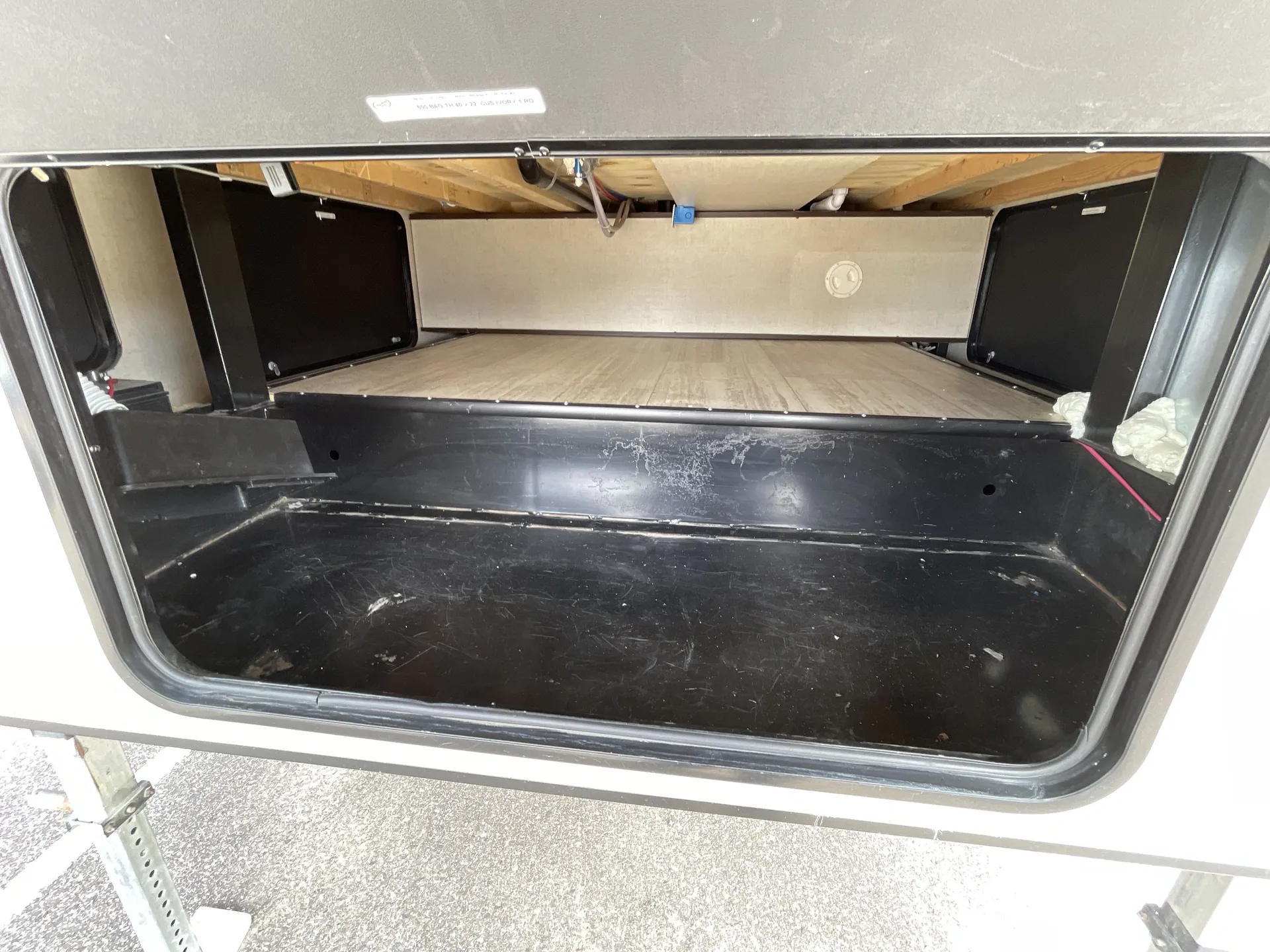 2018 k-z rv Sportsmen 293RL — living area main