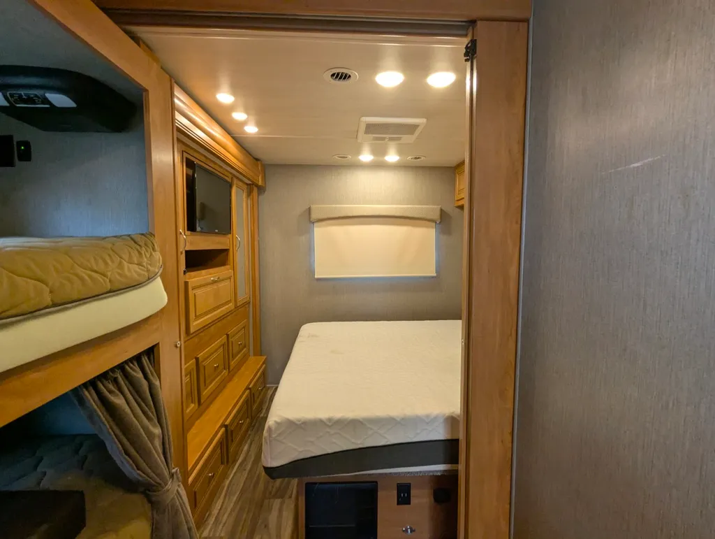 2021 Nexus Ghost 36DS, Photos photo 26