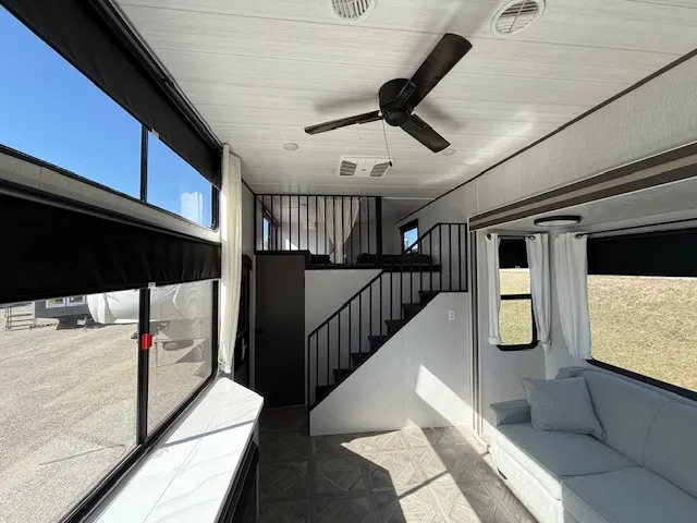 2023 Forest River Salem Grand Villa 42VIEW, Photos photo 9