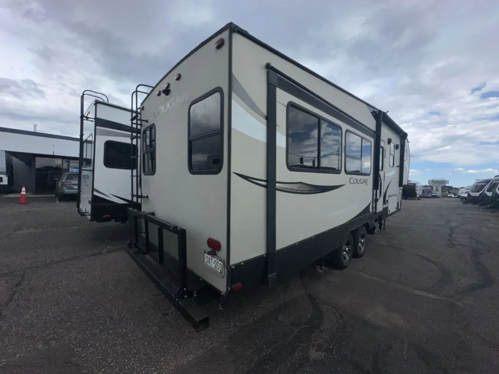 2018 Keystone Cougar Half-Ton Series 283RETWE - Photo 2