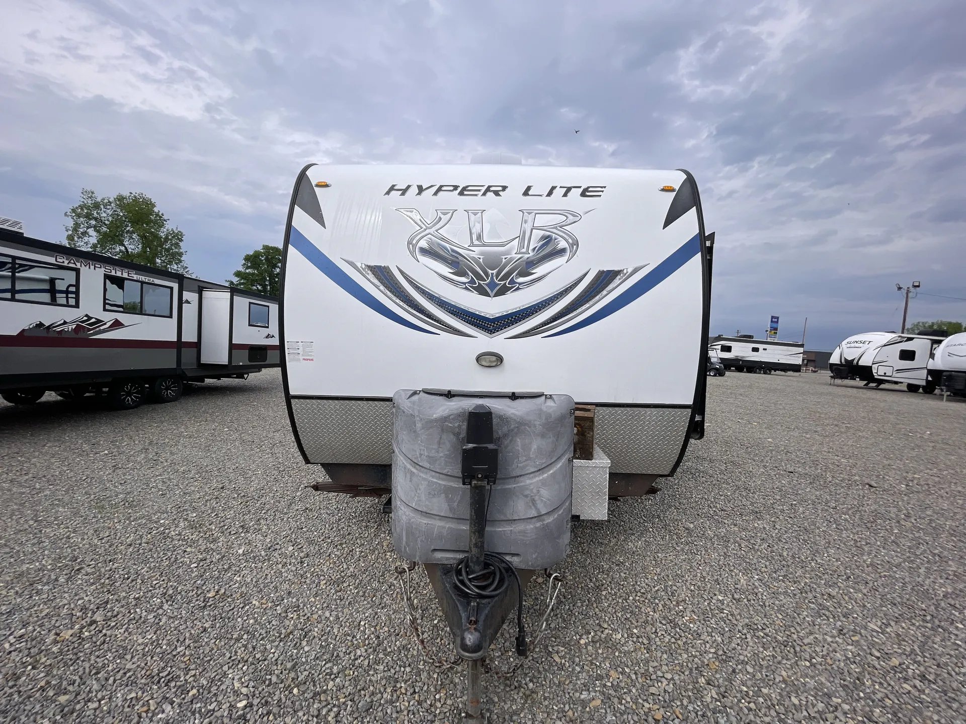 2013 Forest River XLR Hyperlite 27HFS — front