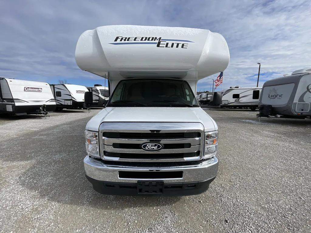 2026 Thor Motor Coach Freedom Elite 28HZ, Photos photo 4