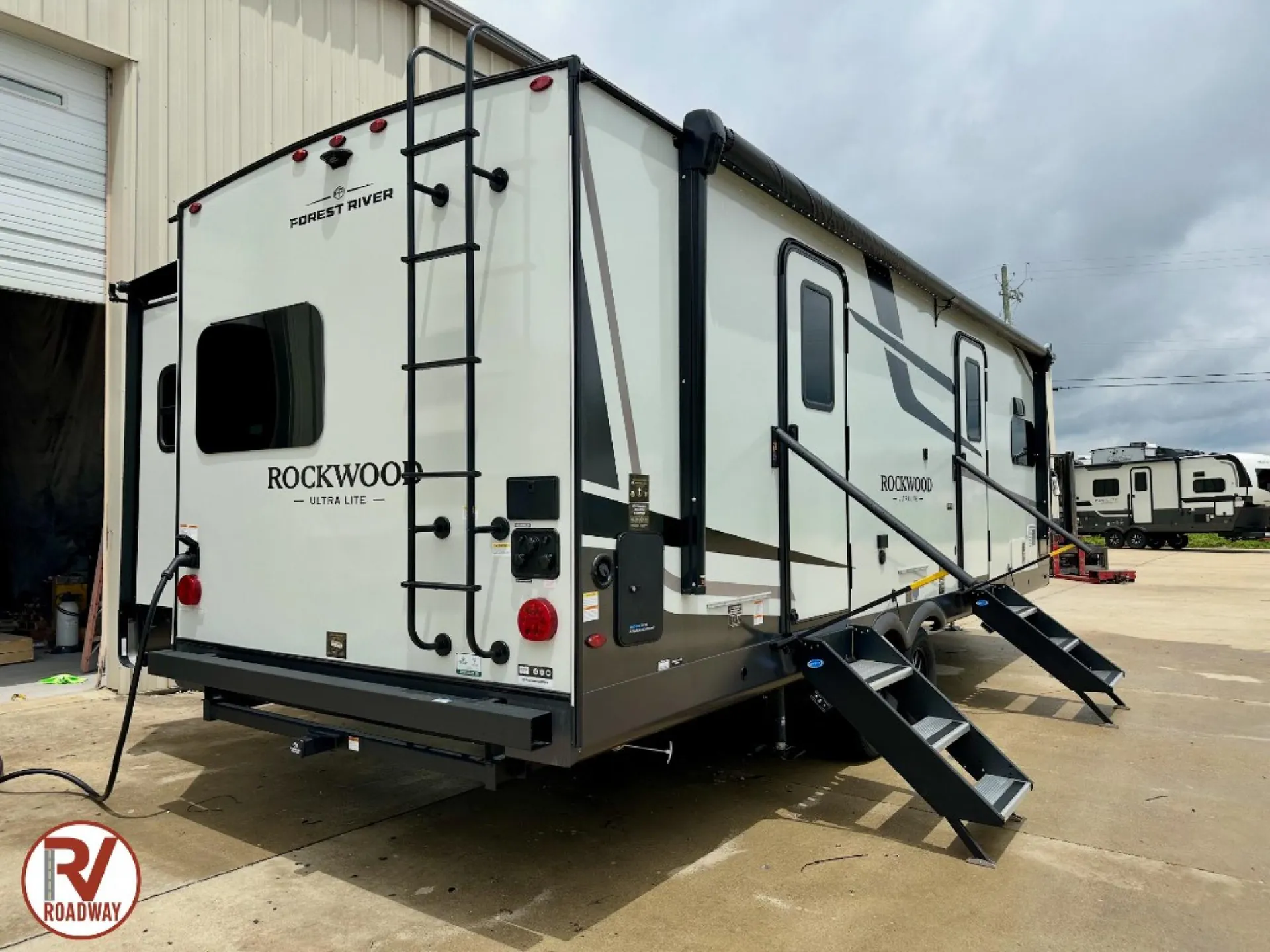 2027 Forest River Rockwood Ultra Lite 2608BS — Photo 7