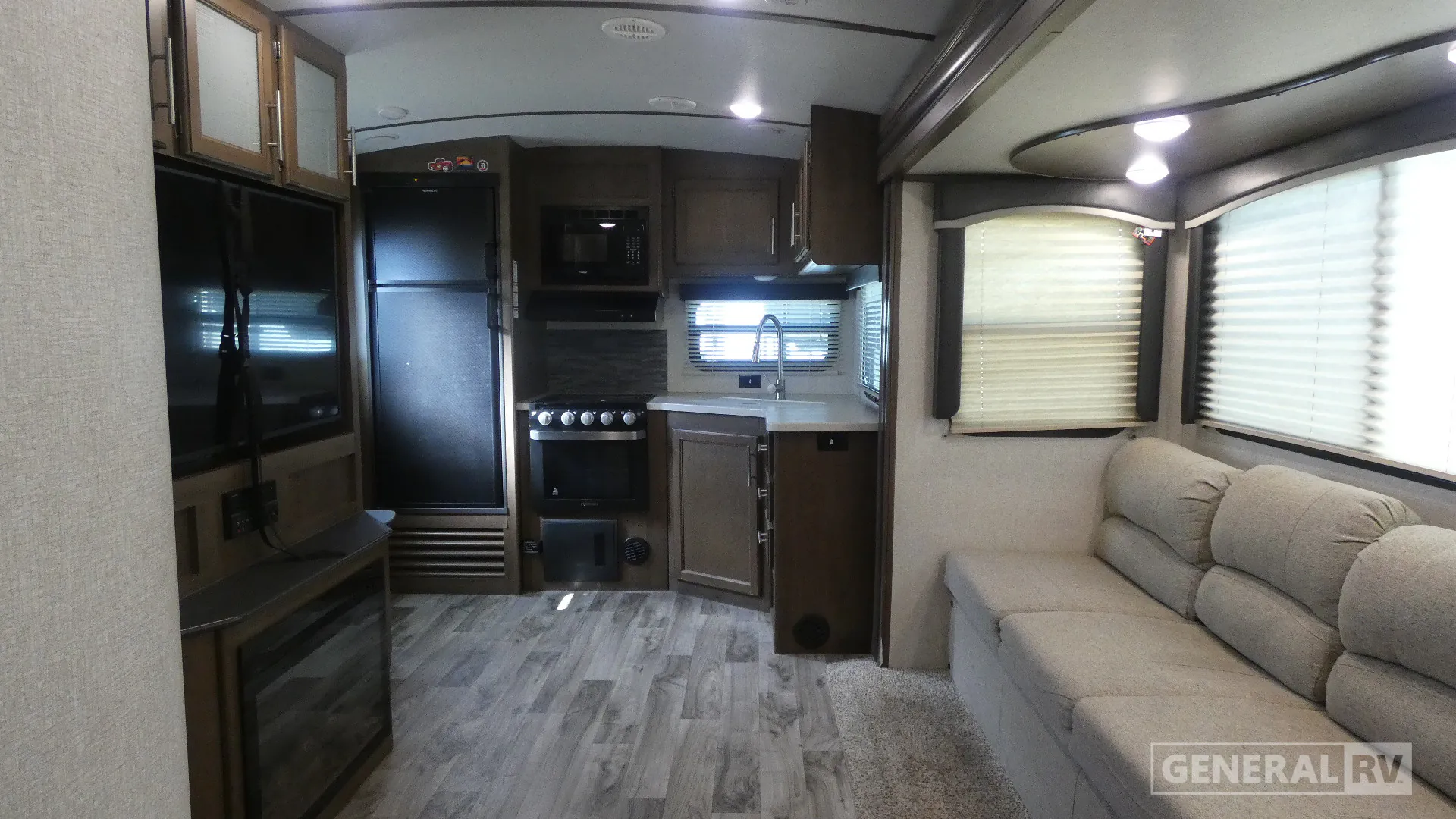 2019 Keystone Cougar Half-Ton 26RKS - Photo 3