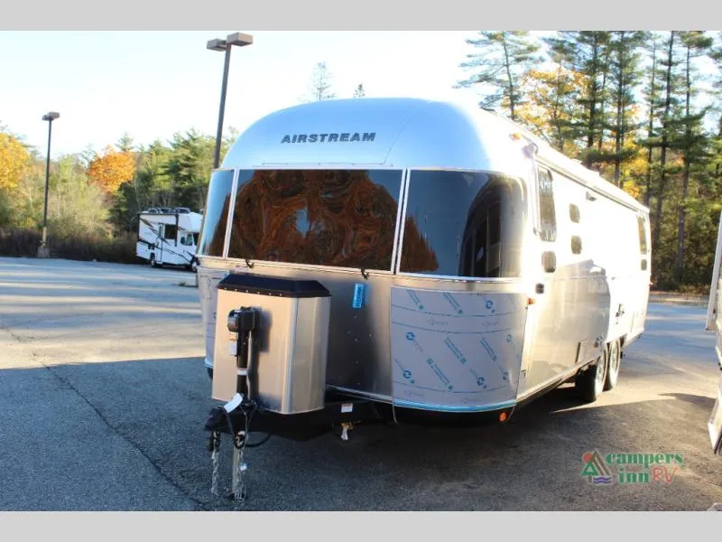 2026 Airstream Classic 28RB - Photo 3