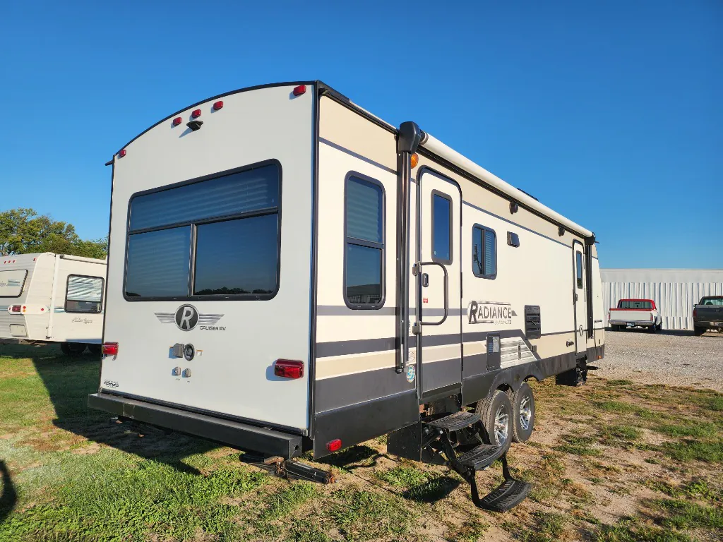 2019 Cruiser RV Radiance 25RL, Photos photo 8