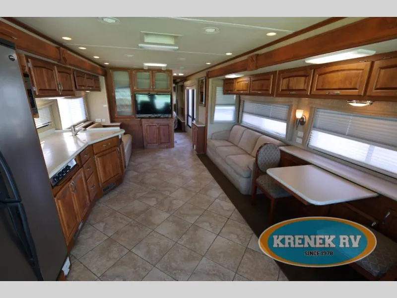 2008 Monaco Knight Used    40 SKQ - Photo 2