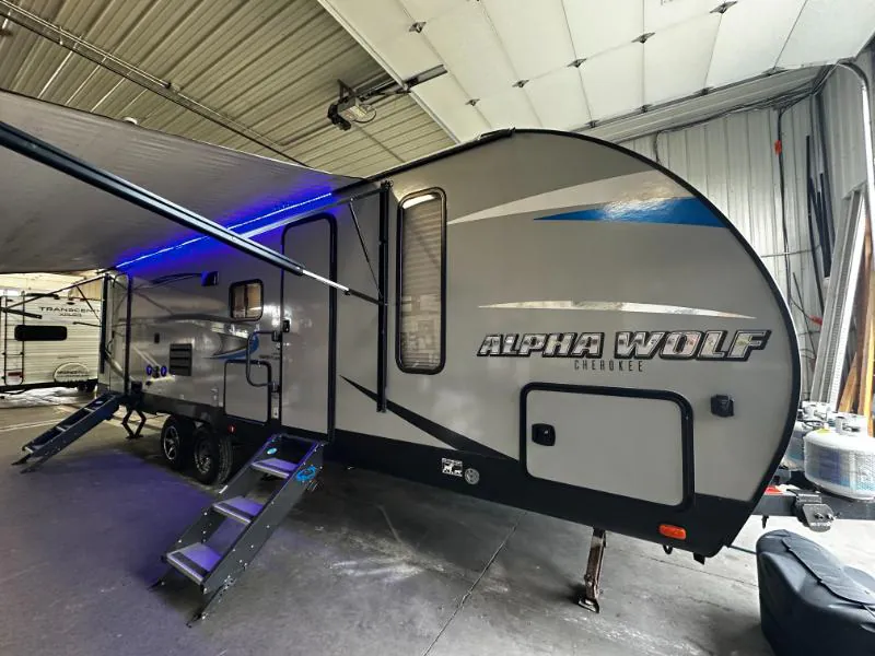 2019 Forest River Cherokee Alpha Wolf 26DBH-L - Photo 2