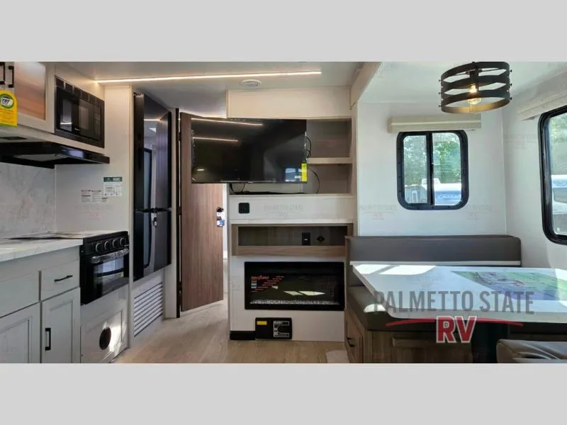 2026 Coachmen Freedom Express Ultra Lite 252RBS - Photo 4