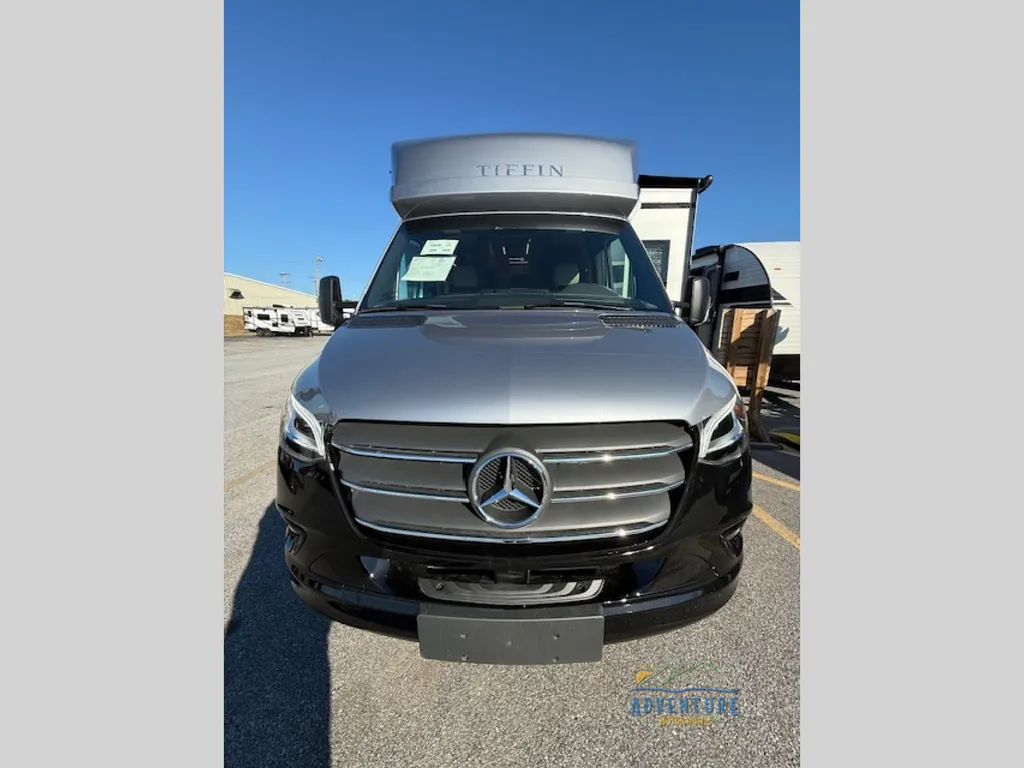 2025 Tiffin Wayfarer 25 XRW, Photos photo 3