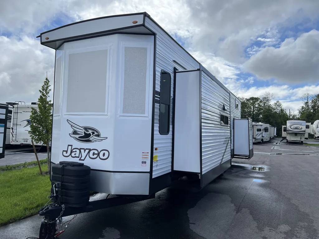 2026 Jayco Jay Flight Bungalow 401LOFT DS, Photos photo 5