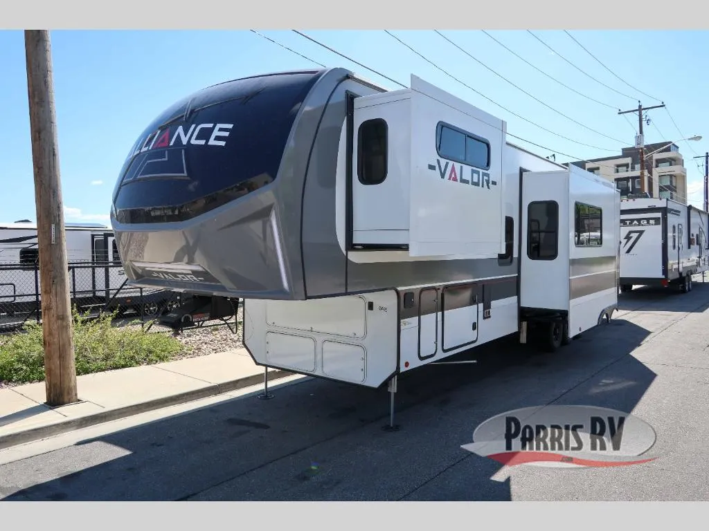 2025 Alliance RV Valor 40V13 - Photo 4