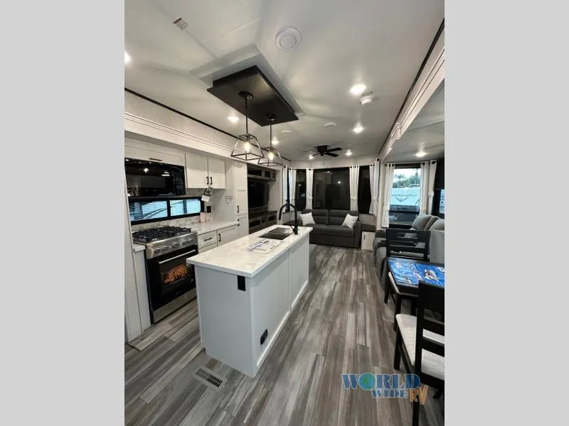 2025 Jayco Jay Flight Bungalow 40LOFT - Photo 4