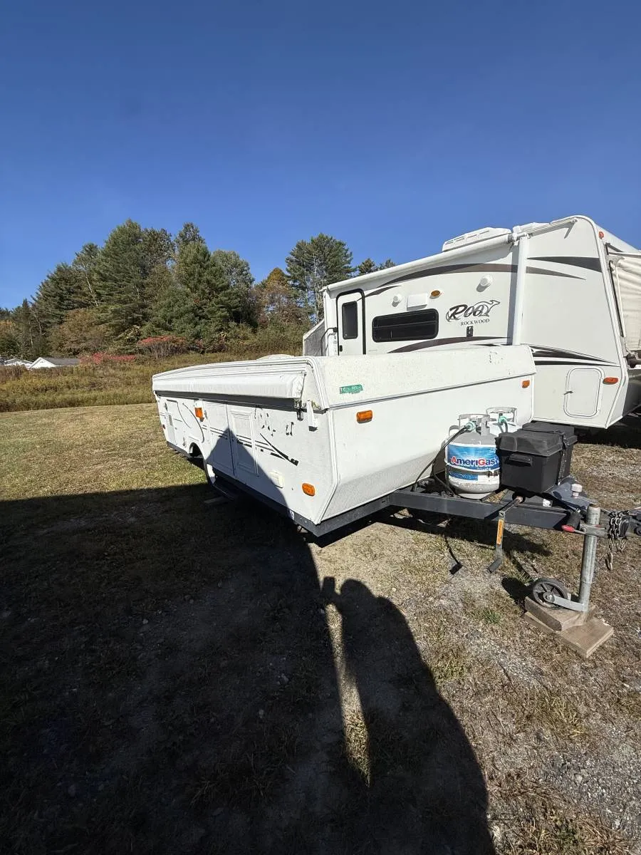 2001 Coachmen CLIPPER 1265 - Photo 2