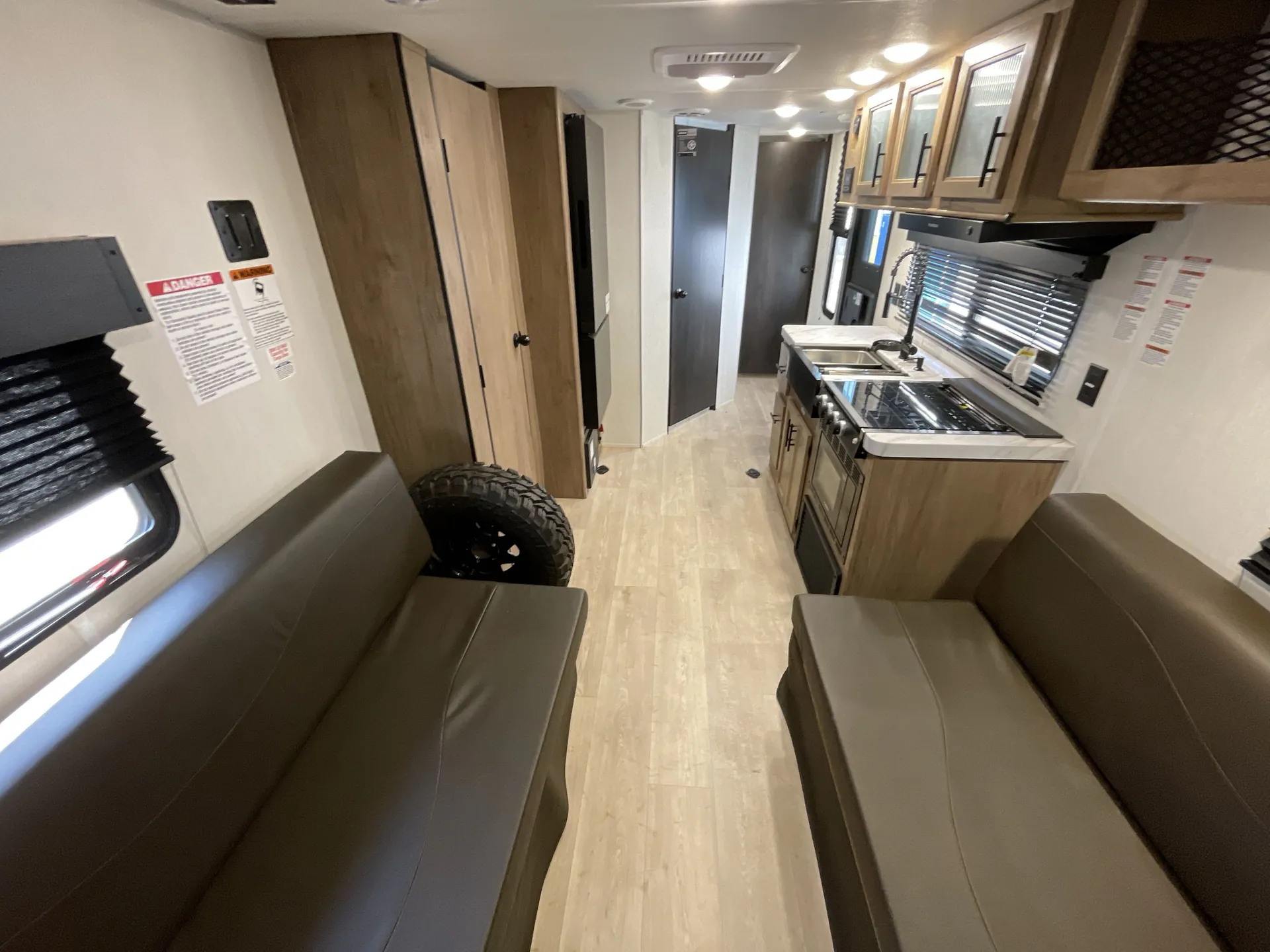 2025 Forest River Cherokee Grey Wolf 22RR — living area main