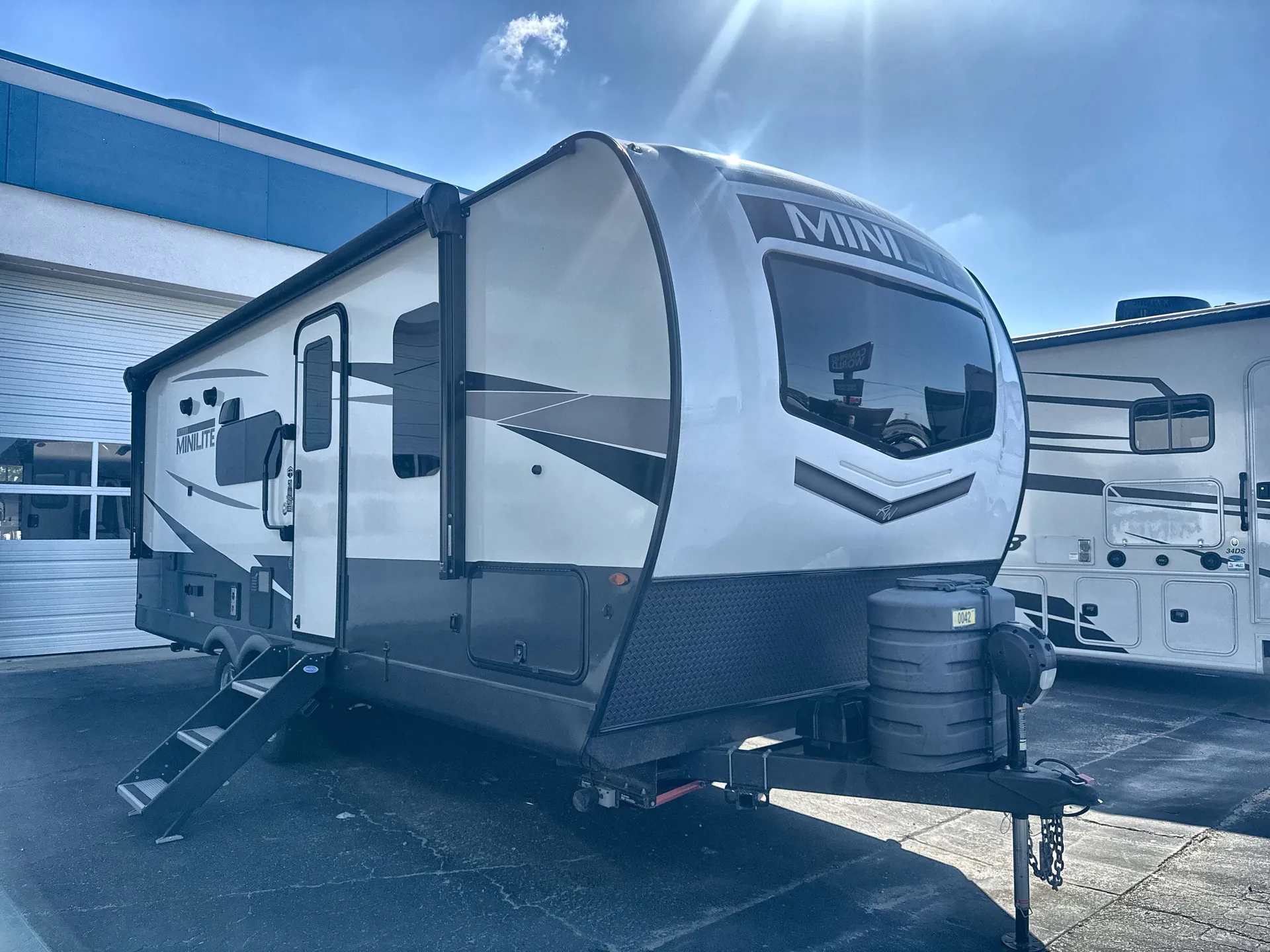 2025 Forest River Rockwood Mini Lite 2520BH - Photo 2