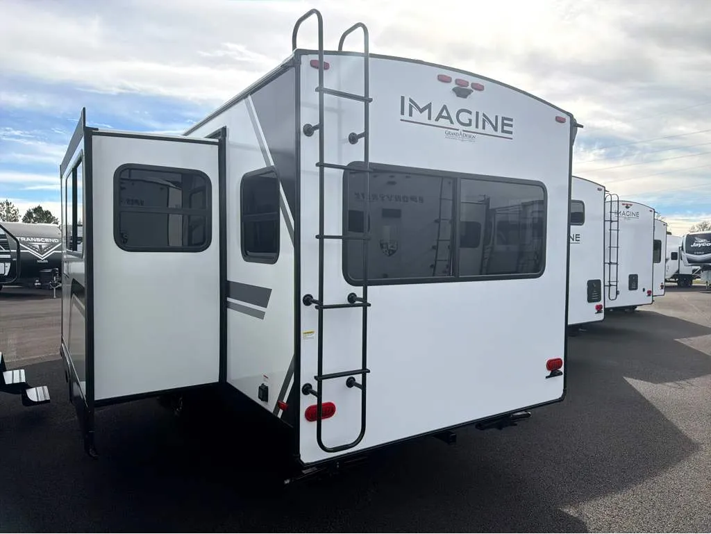 2026 Grand Design Imagine 2500RL - Photo 4