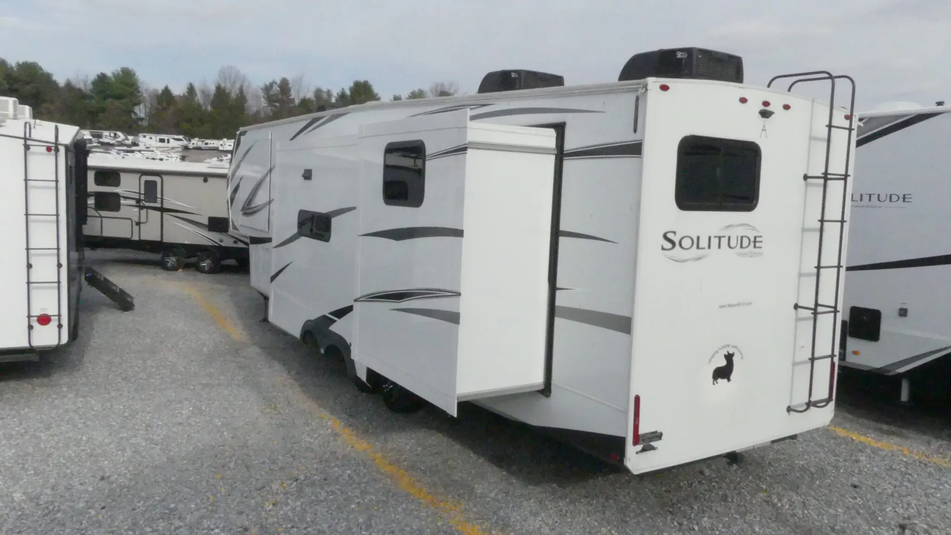 2024 Grand Design Solitude S-Class 3740BH - Photo 4