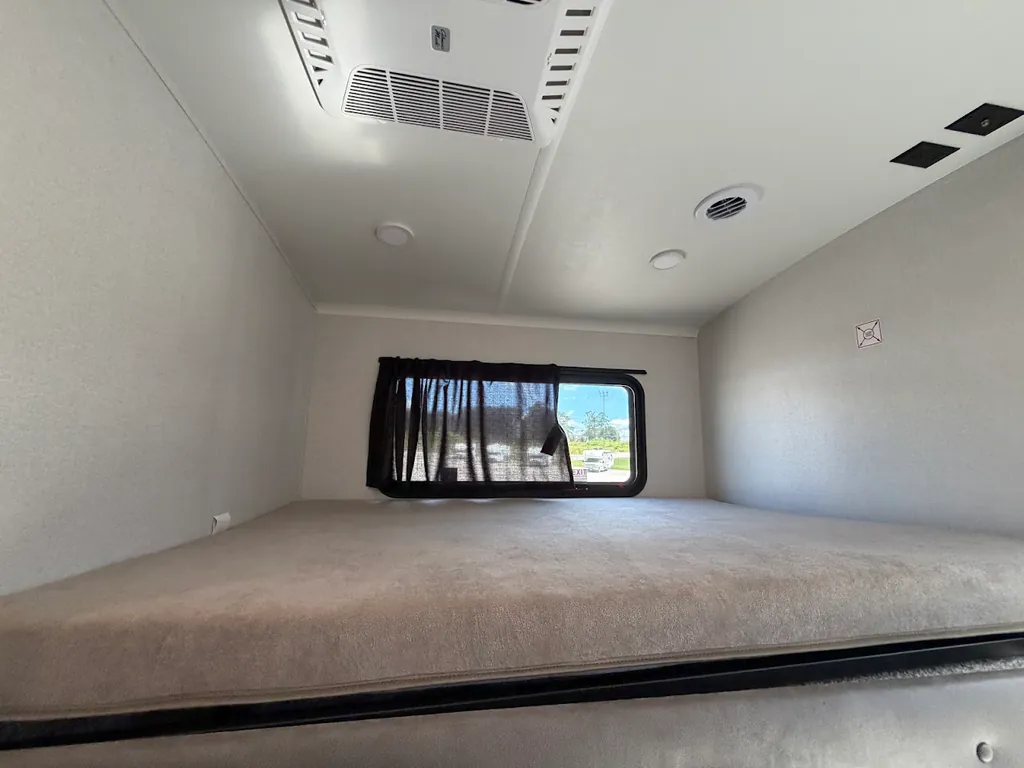 2027 Jayco North Point 391TBBH, Photos photo 32