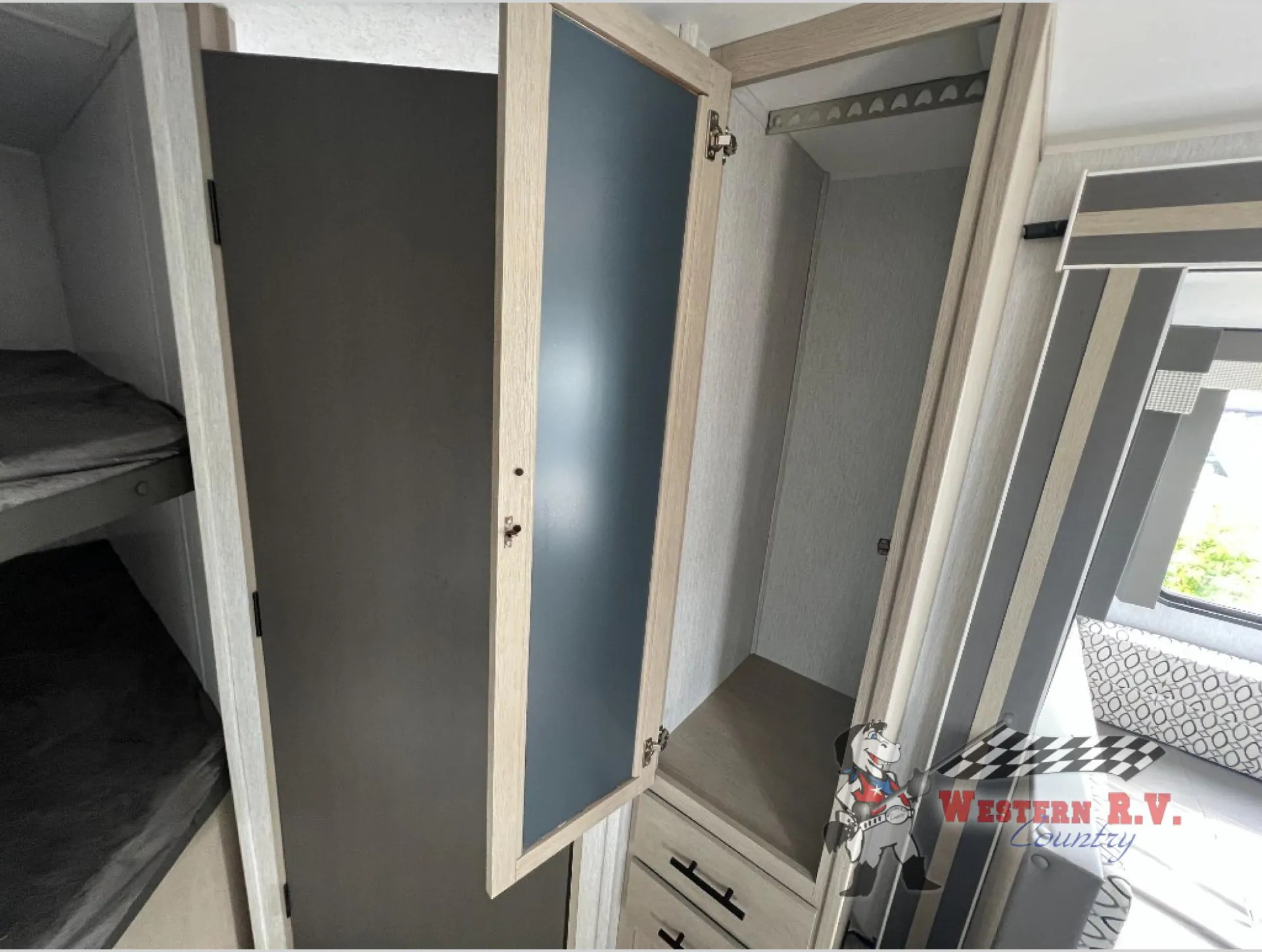 2023 Forest River RV Wildwood X-Lite 243BHXL — Photo 6