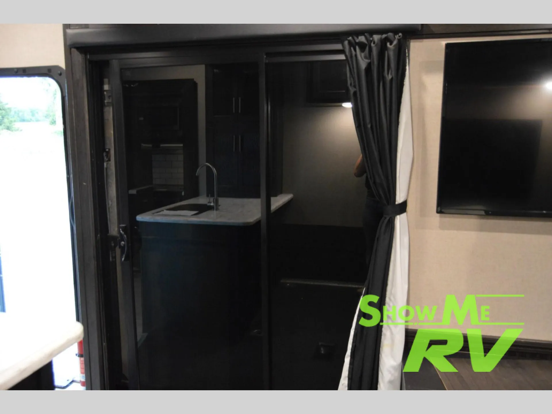 2018 Forest River XLR Nitro 29KW - Photo 4