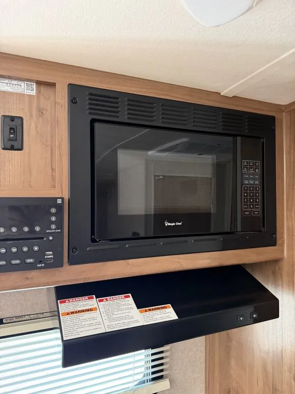 2018 Forest River Rockwood Mini Lite 2507S, Photos photo 12
