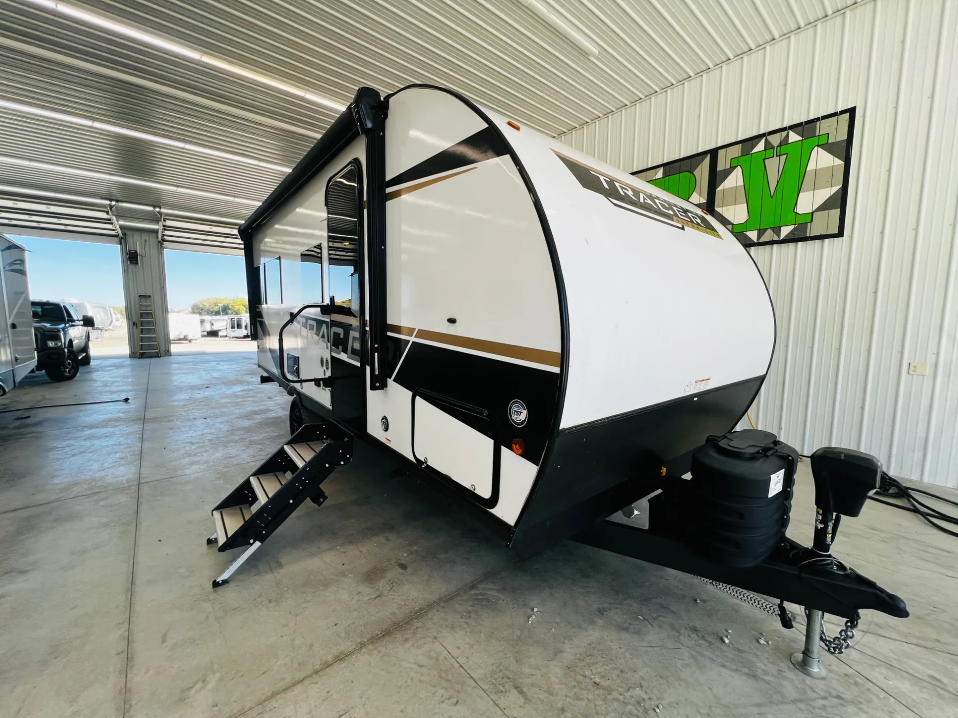 2025 Prime Time Tracer 170RS - Photo 3