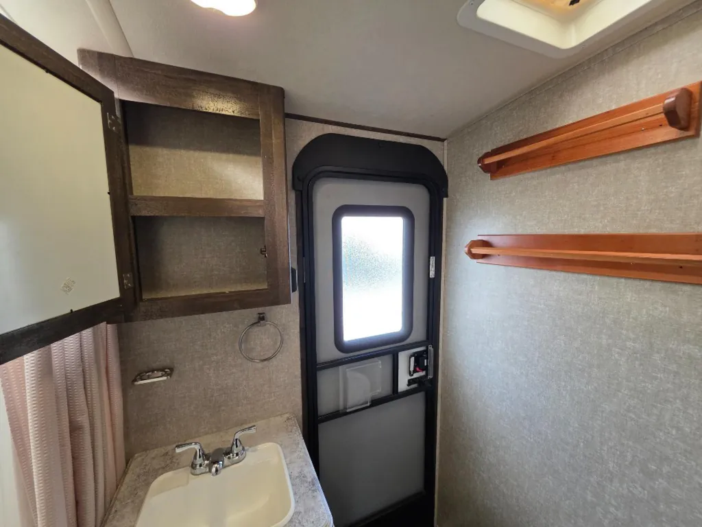 2018 Forest River Vibe 308BHS, Photos photo 38