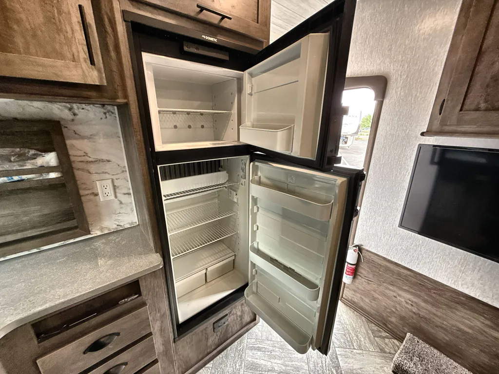 2022 Forest River Stealth FQ2715G, Photos photo 9