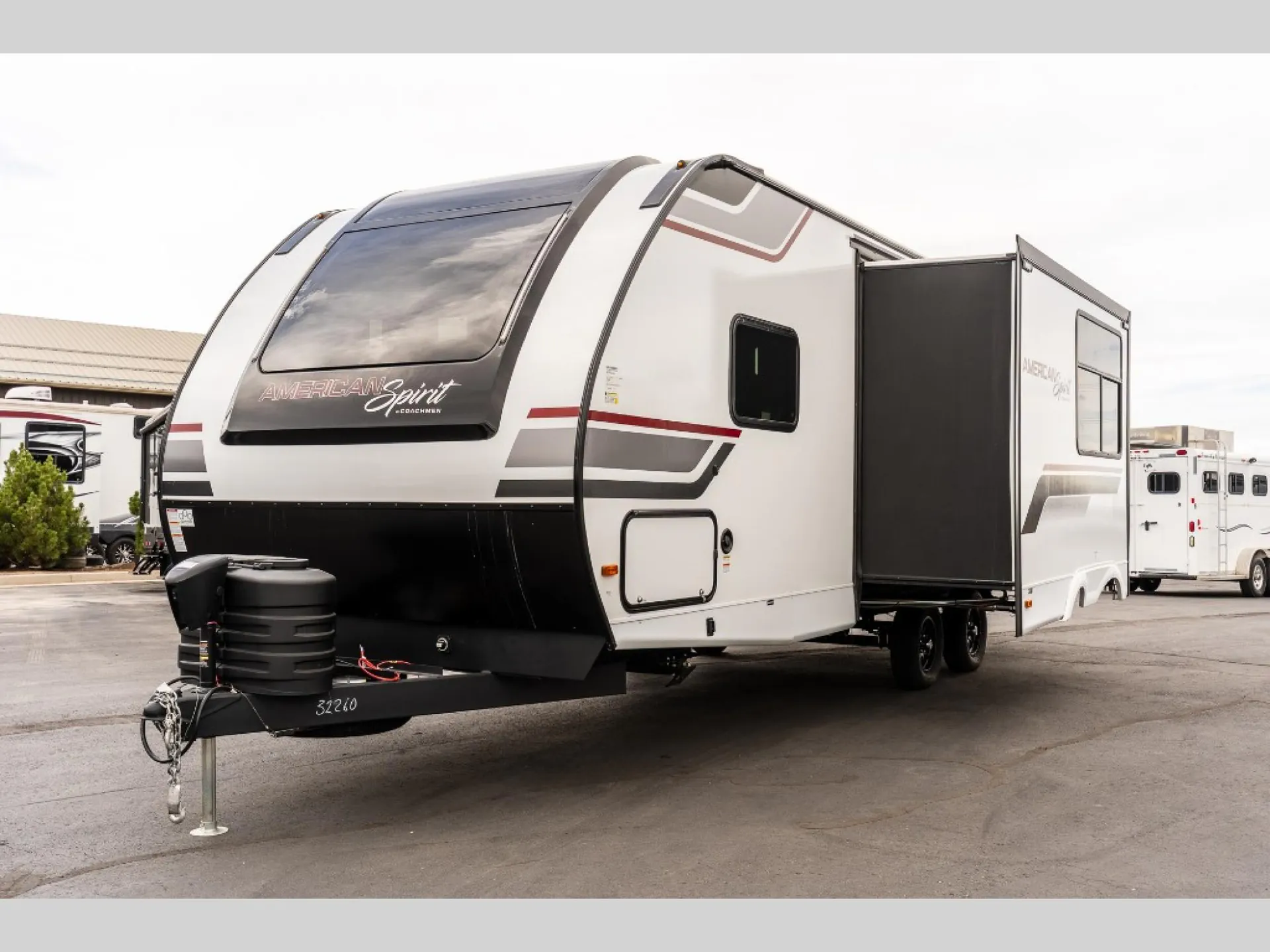 2027 Coachmen American Spirit 2457BH - Photo 4