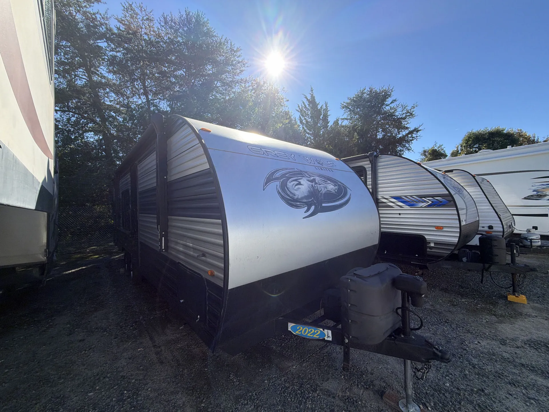 2022 Forest River Cherokee Grey Wolf 26DJSE