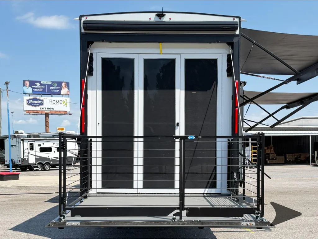 2025 Brinkley Model G 3970, Photos photo 13