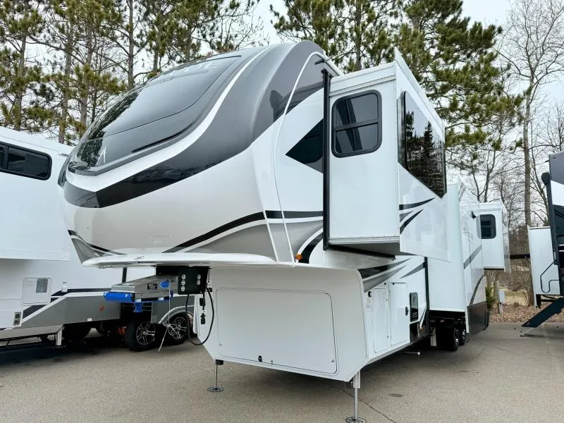 2025 Grand Design Solitude 380FL - Photo 3