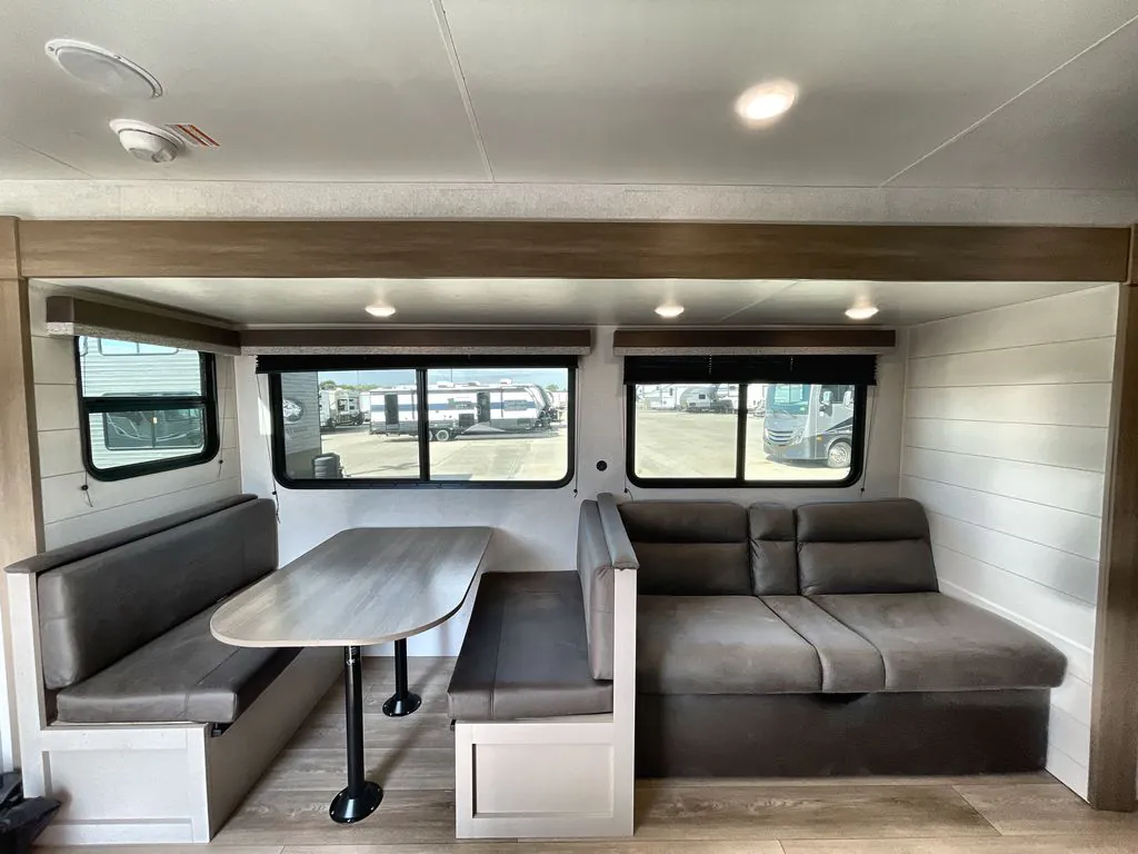 2027 Jayco Jay Flight 263BHSW - Photo 3