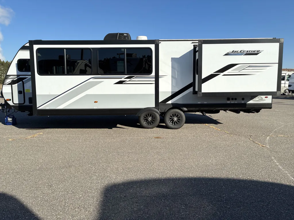 2025 Jayco Jay Feather 26FK, Photos photo 6