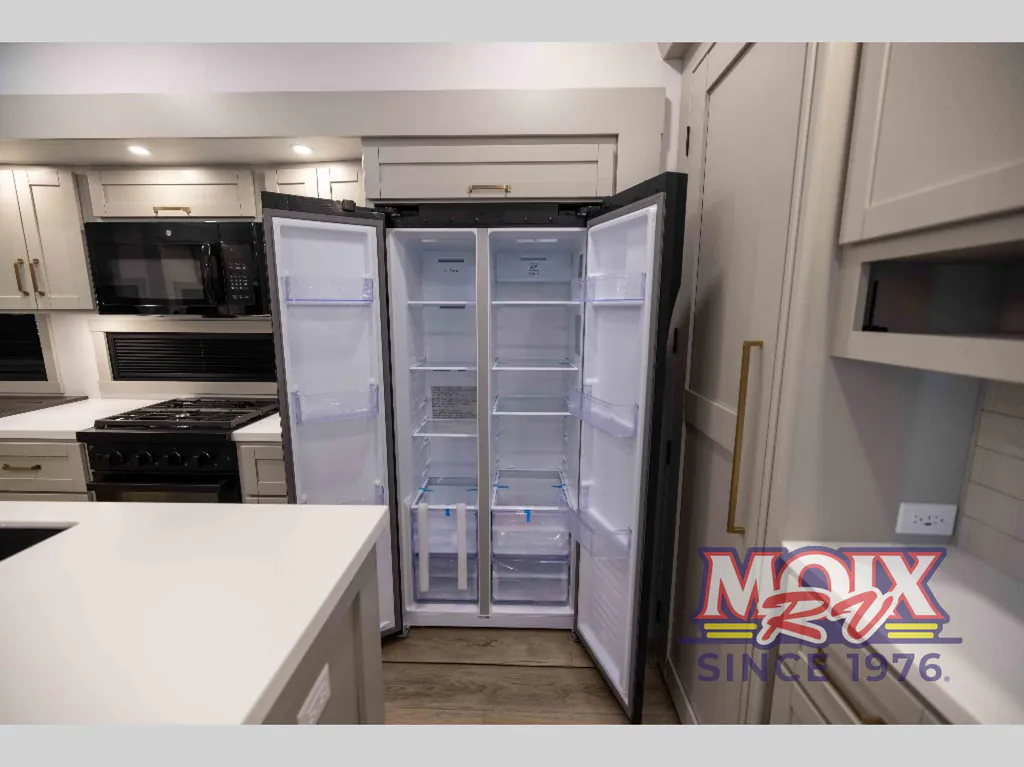 2026 Brinkley Model Z 3600, Photos photo 28