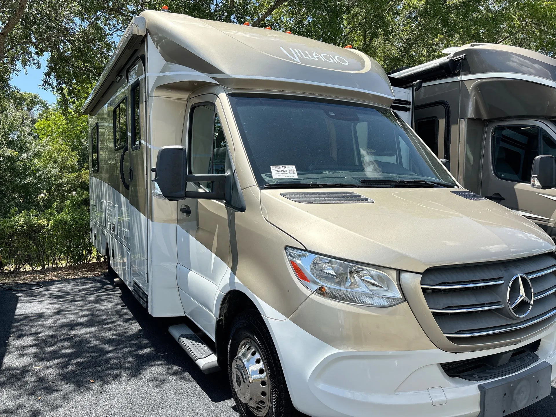 2021 Renegade RV Villagio 25FWS dealer photo 4 from Camping World