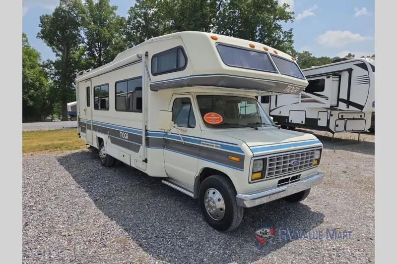 2026 Fleetwood RV Tioga Used    Tioga - Main photo