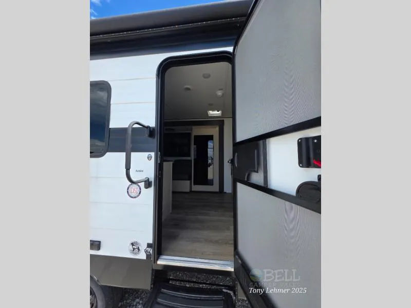 2026 Shasta RVs i-5 Edition 525RS, Photos photo 14