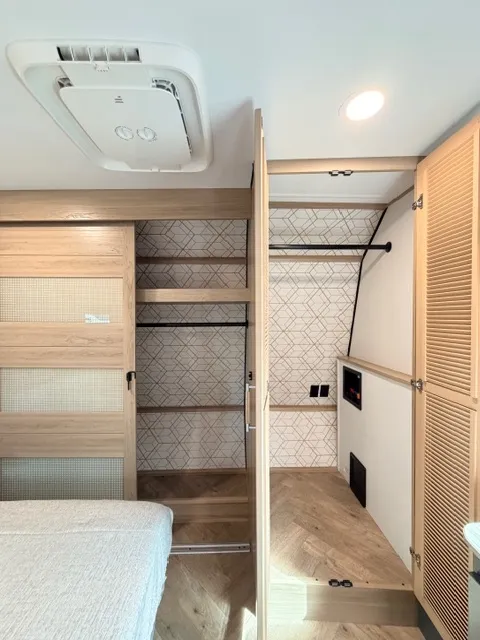 2026 Keystone Raptor 441, Photos photo 43