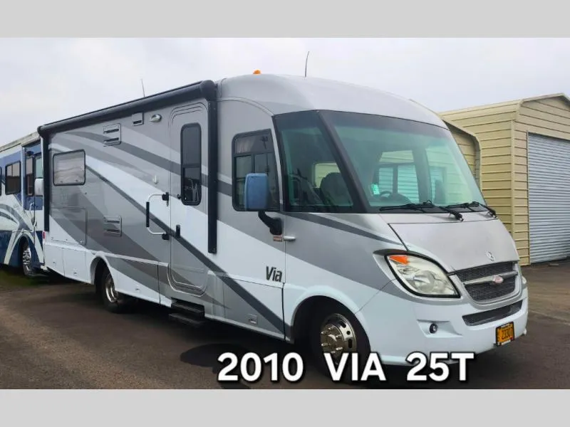 2010 Winnebago Via 25T - Main photo