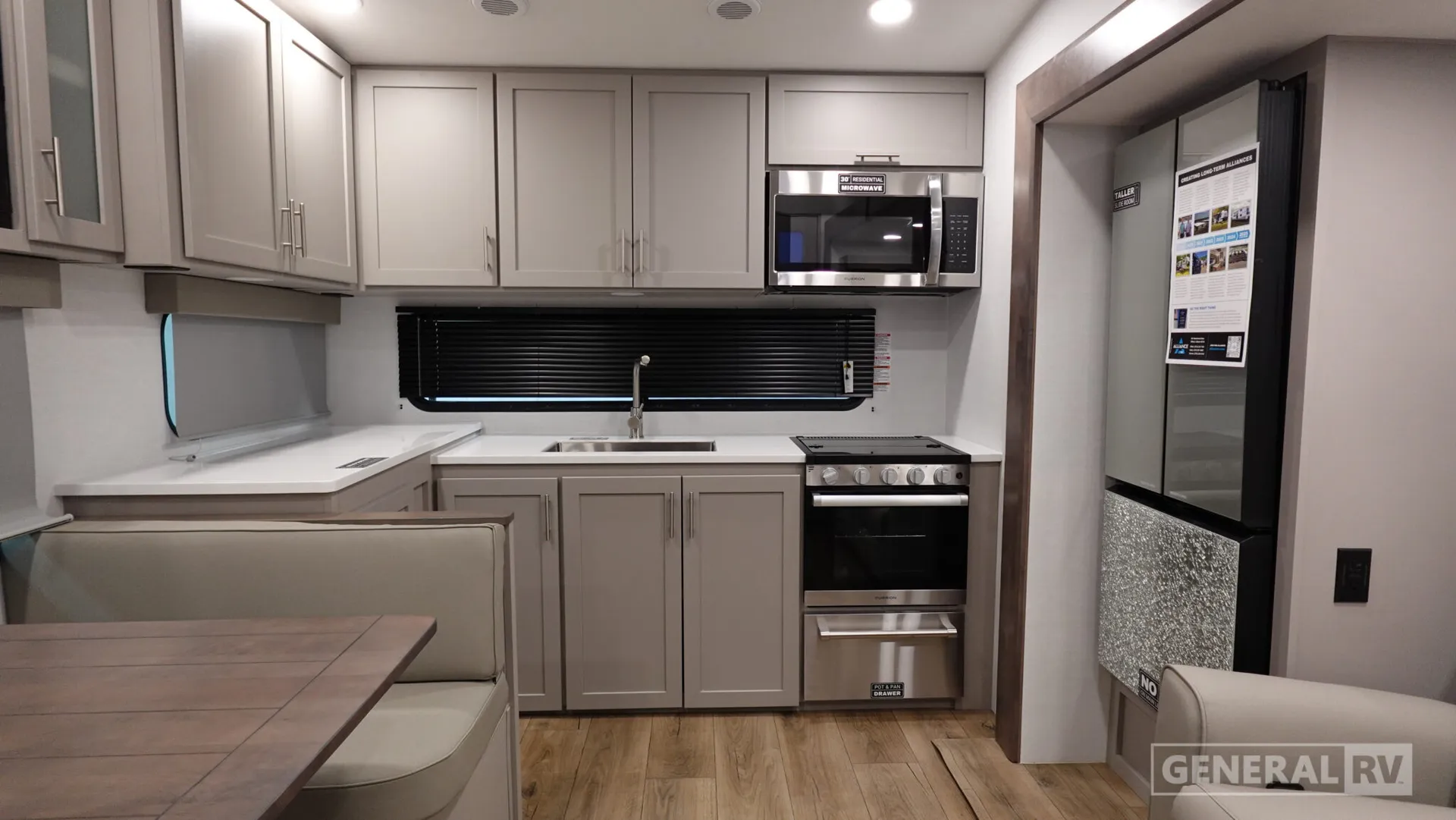 2026 Alliance RV Avenue All-Access 23ML - Photo 3