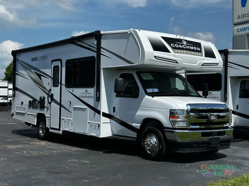 2027 Coachmen Freelander 26DS - Photo 2