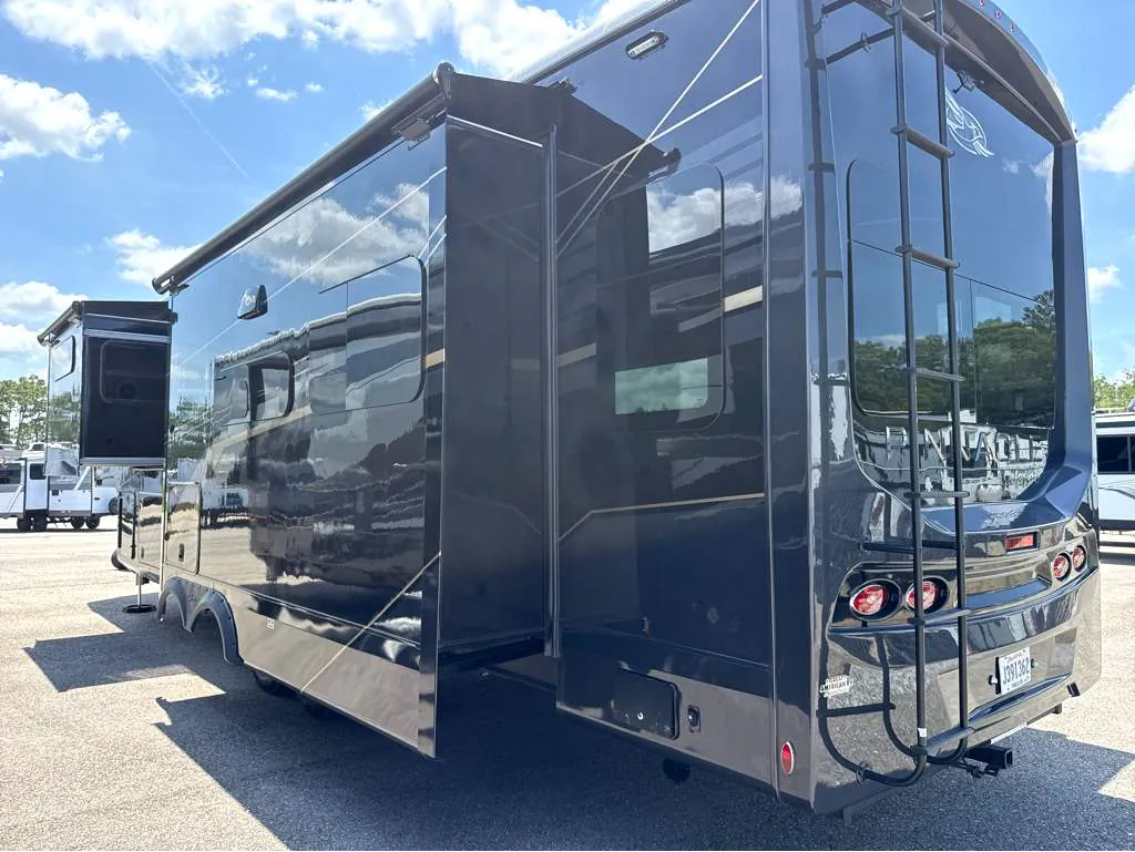 2026 Jayco Pinnacle 36FBTS, Photos photo 3