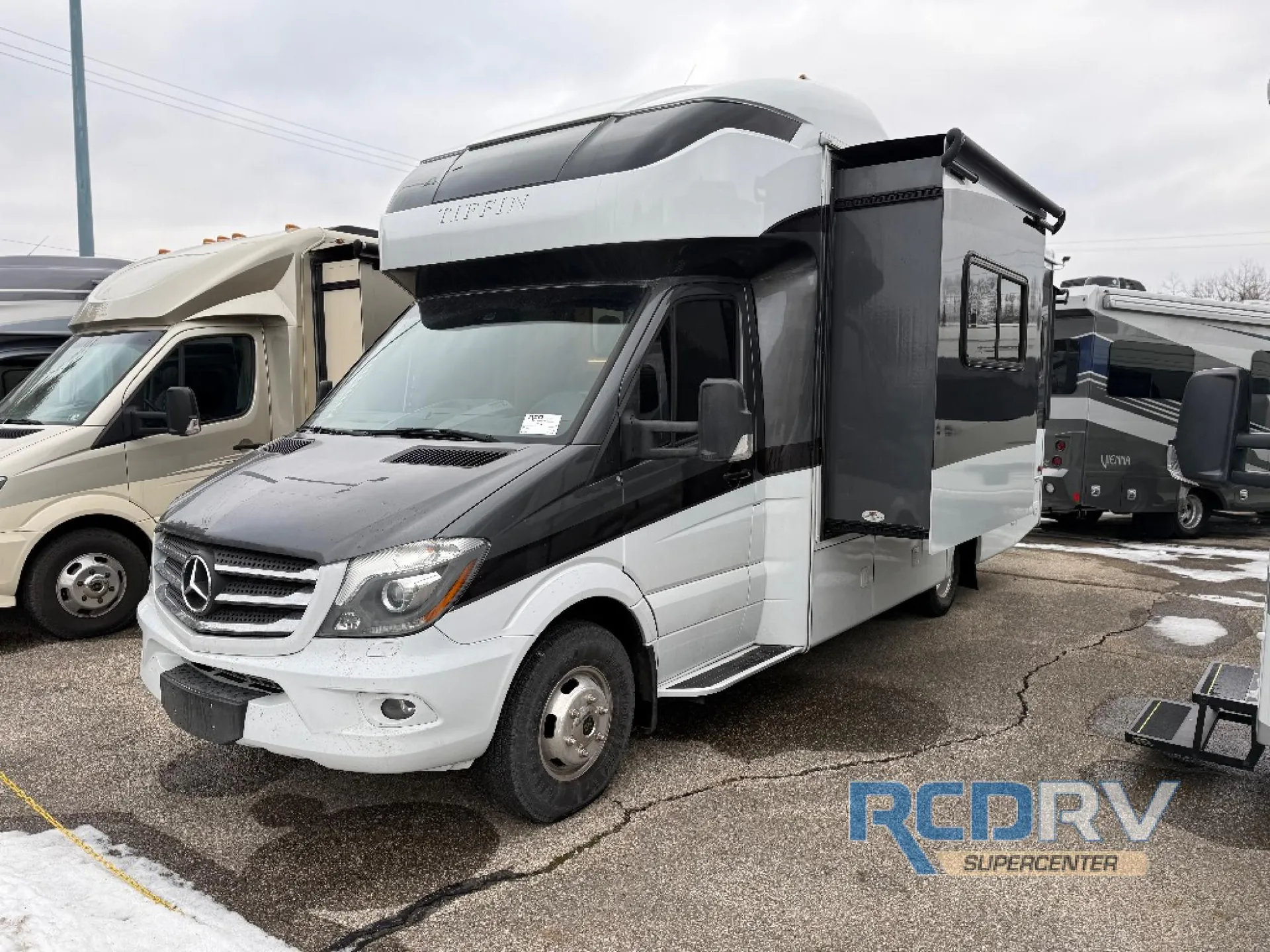 2019 Tiffin Wayfarer 25 QW - Photo 4