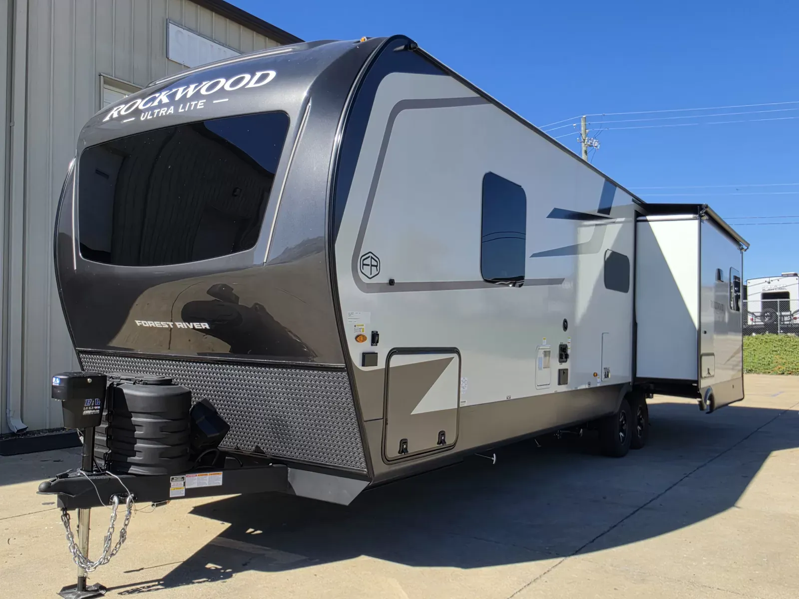 2027 Forest River Rockwood Ultra Lite 2921RL - Photo 3