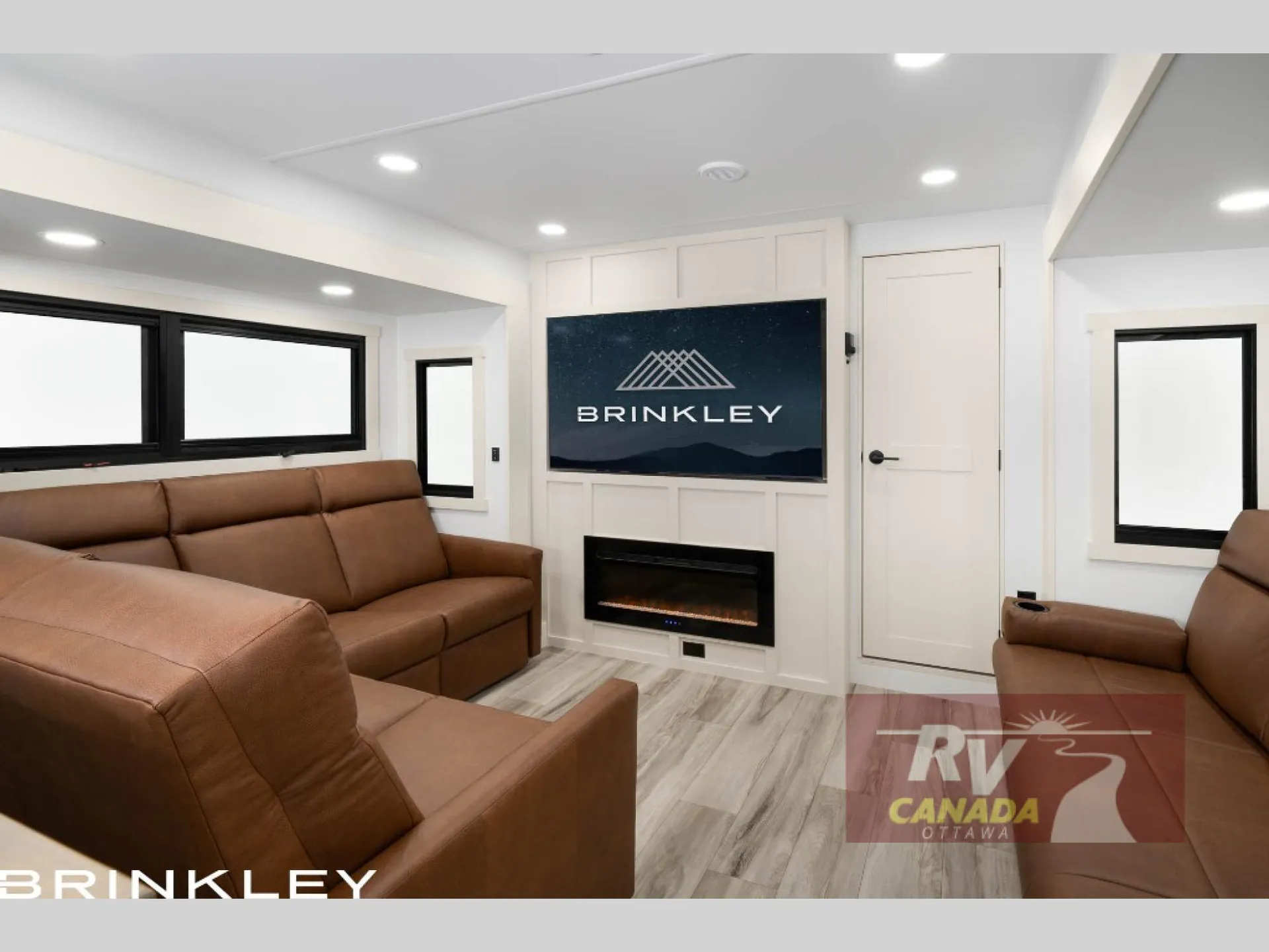 2027 Brinkley Model R 3710 — Photo 5