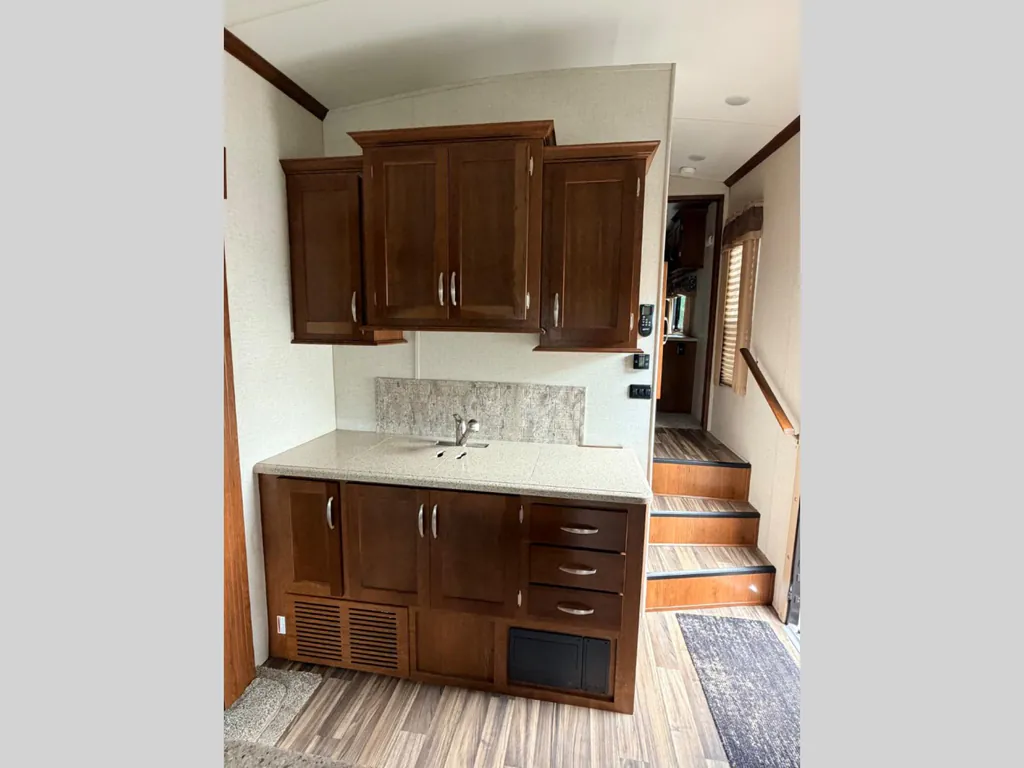 2017 Forest River Blue Ridge Cabin 304SR, Photos photo 5