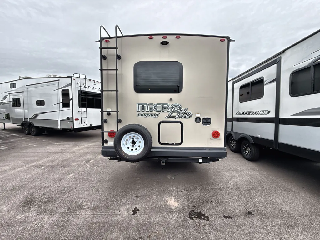 2020 Forest River Flagstaff Micro Lite 25FKS, Photos photo 6