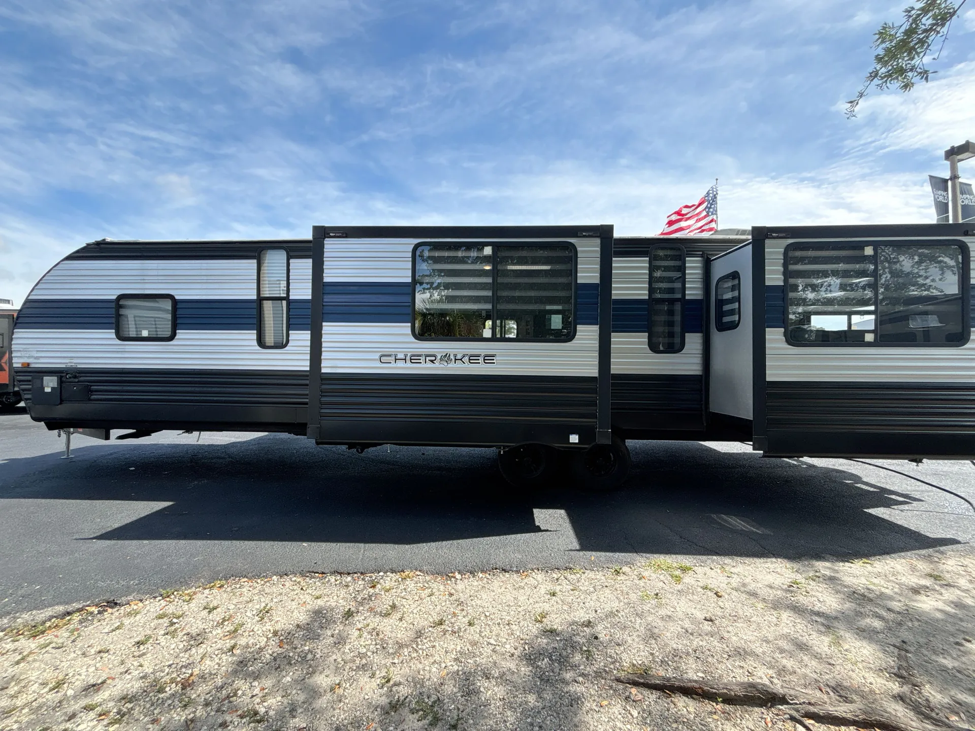2022 Forest River Cherokee 306MM — off campside